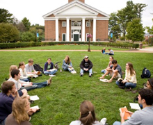Students gather on the green at Gordon College